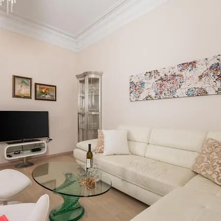 Appartement Sokol Center *