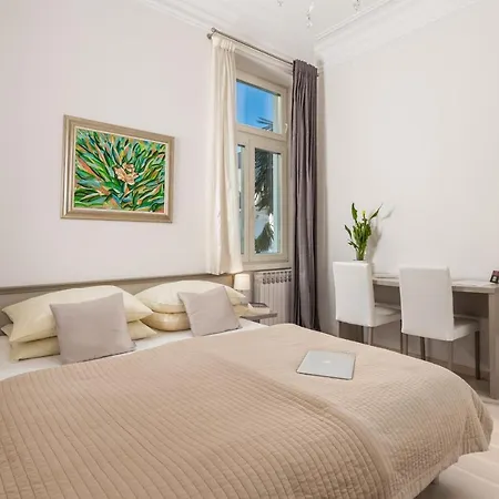 Sokol Center Apartment