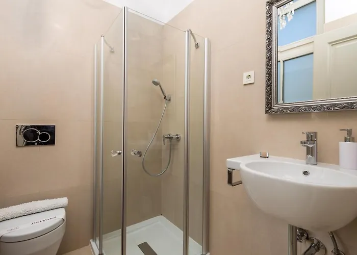 Sokol Center Apartment *