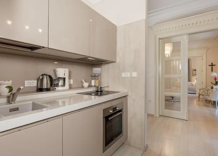 Sokol Center Apartament Opatija