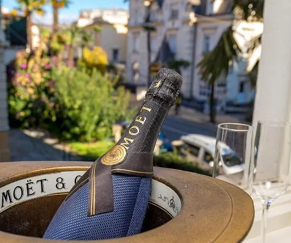 דירה Sokol Center