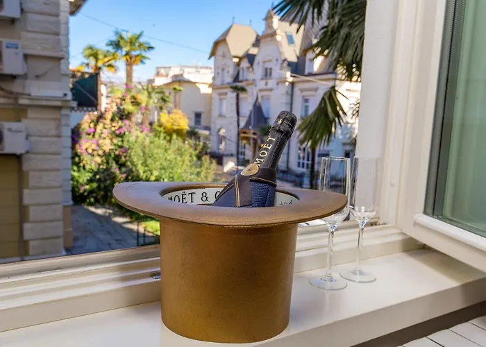 Sokol Center דירה